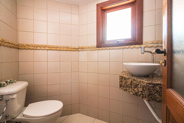 Imagem Casa com 3 Quartos à Venda, 232 m² em Jardim Isabel - Porto Alegre