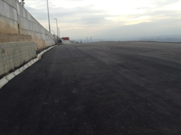 Imagem Terreno para Alugar, 1.860 m² em Jardim Califórnia - Barueri Imagem Terreno para Alugar, 1.860 m² em Jardim Califórnia - Barueri