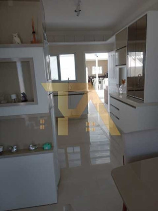 Imagem Imóvel com 4 Quartos à Venda, 240 m² em Araçatuba - Imbituba Imagem Imóvel com 4 Quartos à Venda, 240 m² em Araçatuba - Imbituba