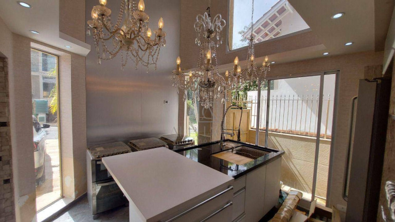 Imagem Casa com 4 Quartos à Venda, 288 m² em Residencial Cinco (alphaville) - Santana De Parnaíba Imagem Casa com 4 Quartos à Venda, 288 m² em Residencial Cinco (alphaville) - Santana De Parnaíba