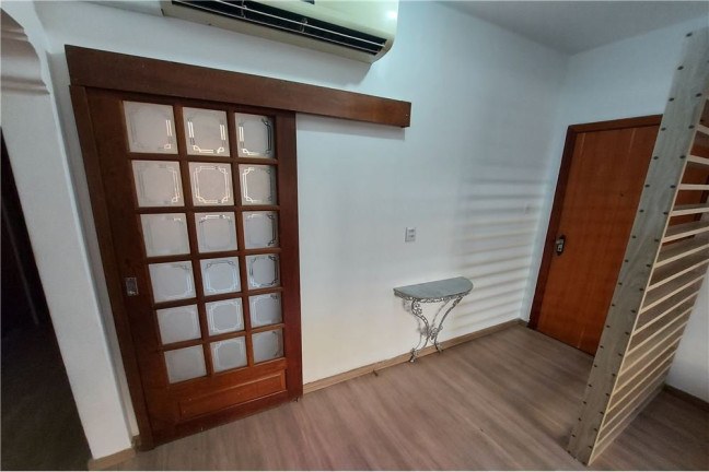 Imagem Apartamento com 2 Quartos à Venda, 56 m² em Centro Histórico - Porto Alegre