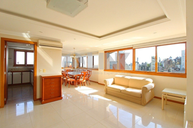 Apartamento com 3 Quartos à Venda, 153 m² em Petrópolis - Porto Alegre