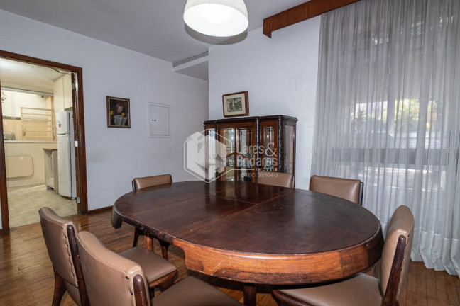 Imagem Sobrado com 5 Quartos à Venda, 209 m² em Moema - São Paulo Imagem Sobrado com 5 Quartos à Venda, 209 m² em Moema - São Paulo