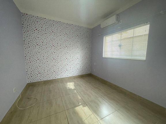 Imagem Casa de Condomínio com 3 Quartos à Venda,  em Condomínio Parque Residencial Roland - Limeira