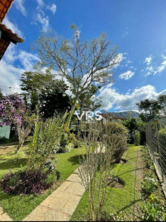 Imagem Casa com 3 Quartos à Venda, 344 m² em Golfe - Teresópolis