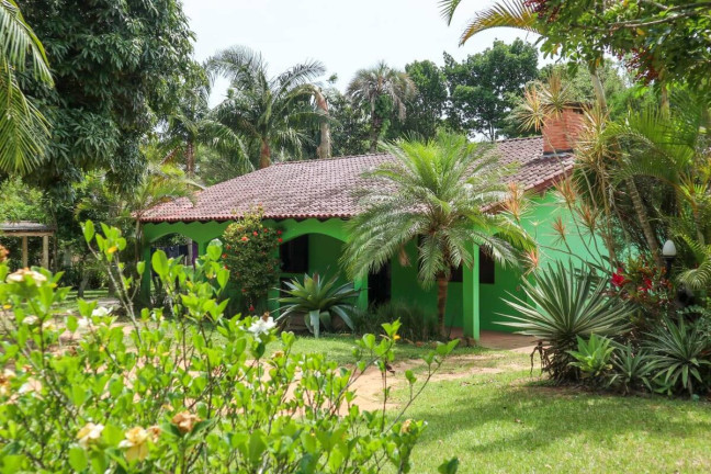 Imagem Casa com 4 Quartos à Venda, 4.672 m² em águas Claras - Viamão