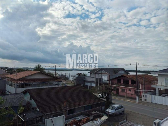 Imagem Casa com 4 Quartos à Venda, 100 m² em Costeira - Balneário Barra Do Sul Imagem Casa com 4 Quartos à Venda, 100 m² em Costeira - Balneário Barra Do Sul