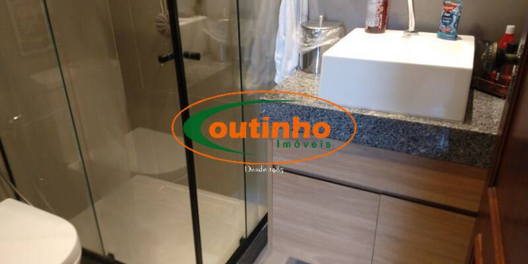 Imagem Apartamento com 3 Quartos à Venda, 127 m² em Grajaú - Rio De Janeiro Imagem Apartamento com 3 Quartos à Venda, 127 m² em Grajaú - Rio De Janeiro