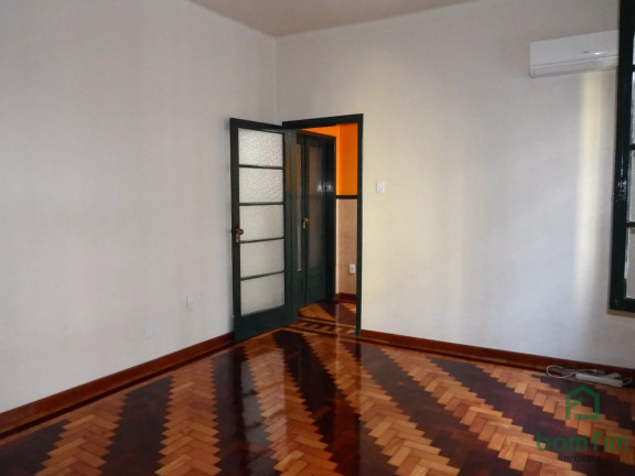 Imagem Apartamento com 2 Quartos à Venda, 100 m² em Centro Histórico - Porto Alegre Imagem Apartamento com 2 Quartos à Venda, 100 m² em Centro Histórico - Porto Alegre