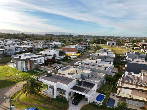 Imagem Casa com 4 Quartos à Venda, 212 m² em Condominio Capao Ilhas Resort - Capão Da Canoa Imagem Casa com 4 Quartos à Venda, 212 m² em Condominio Capao Ilhas Resort - Capão Da Canoa