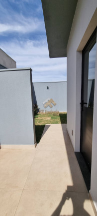 Imagem Casa com 3 Quartos à Venda, 240 m² em São Carlos