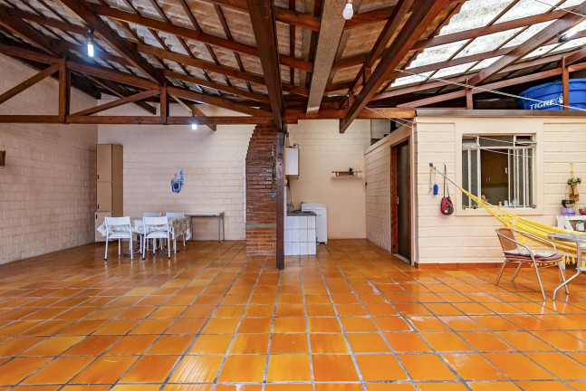 Imagem Sobrado com 3 Quartos à Venda, 209 m² em Portão - Curitiba