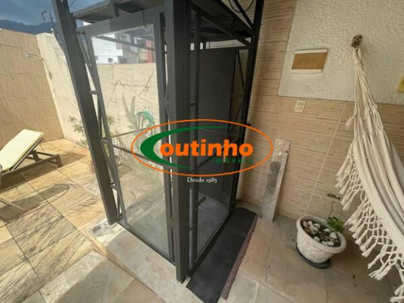 Imagem Casa com 5 Quartos à Venda, 175 m² em Grajaú - Rio De Janeiro Imagem Casa com 5 Quartos à Venda, 175 m² em Grajaú - Rio De Janeiro