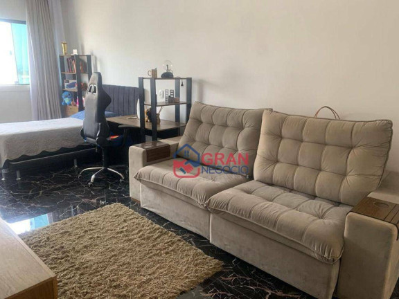 Imagem Sobrado com 3 Quartos para Alugar, 300 m² em Bairro Alto - Curitiba Imagem Sobrado com 3 Quartos para Alugar, 300 m² em Bairro Alto - Curitiba