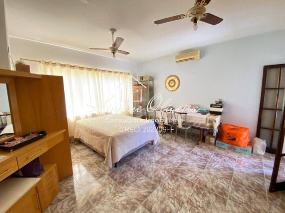 Imagem Casa com 3 Quartos à Venda, 530 m² em Vila São José - Taubaté Imagem Casa com 3 Quartos à Venda, 530 m² em Vila São José - Taubaté