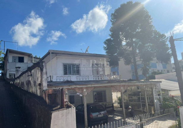 Terreno à Venda, 253 m² em Nações - Balneário Camboriú