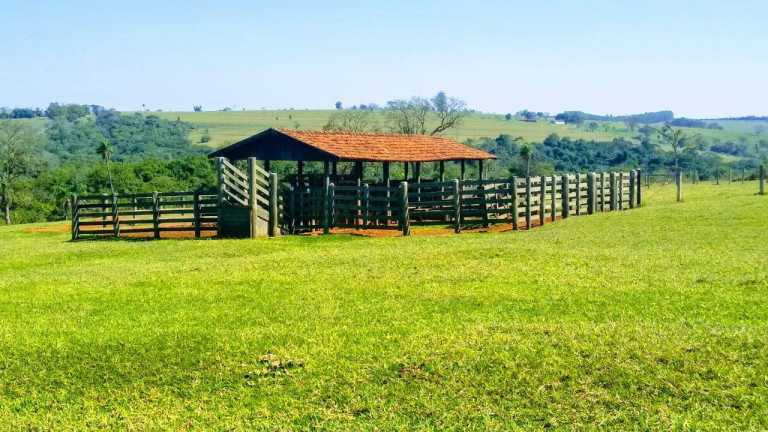 Chácara à Venda, 76 m² em Centro - Duartina