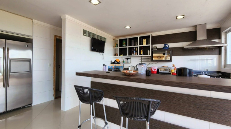 Imagem Casa com 5 Quartos à Venda, em Morroo Santa Terezinha - Santos Imagem Casa com 5 Quartos à Venda, em Morroo Santa Terezinha - Santos