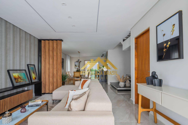 Imagem Imóvel com 3 Quartos à Venda, 207 m² em Conjunto Parque Dom Pedro - Eusébio Imagem Imóvel com 3 Quartos à Venda, 207 m² em Conjunto Parque Dom Pedro - Eusébio