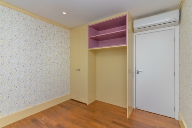 Imagem Imóvel com 3 Quartos à Venda, 134 m² em Moema - São Paulo Imagem Imóvel com 3 Quartos à Venda, 134 m² em Moema - São Paulo