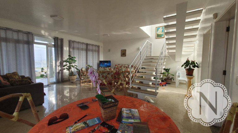 Imagem Sobrado com 3 Quartos à Venda, 238 m² em Centro - Itanhaém Imagem Sobrado com 3 Quartos à Venda, 238 m² em Centro - Itanhaém
