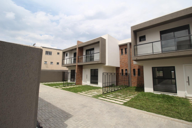 Imagem Casa com 3 Quartos à Venda, 108 m² em Uberaba - Curitiba