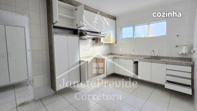 Imagem Casa de Condomínio com 3 Quartos à Venda, 300 m² em Alphaville - Santana De Parnaíba Imagem Casa de Condomínio com 3 Quartos à Venda, 300 m² em Alphaville - Santana De Parnaíba