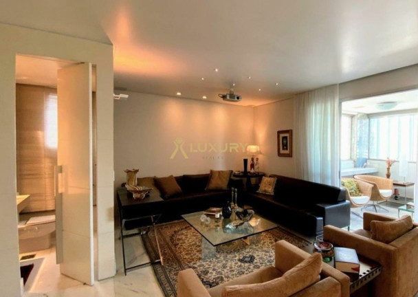 Imagem Imóvel com 4 Quartos à Venda, 230 m² em Lourdes - Belo Horizonte