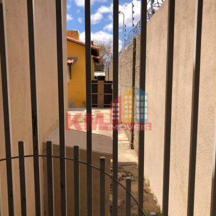 Casa com 2 Quartos à Venda, 70 m² em Planalto Treze De Maio - Mossoró