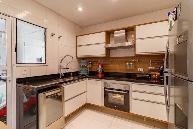 Imagem Imóvel com 3 Quartos à Venda, 137 m² em Vila Suzana - São Paulo
