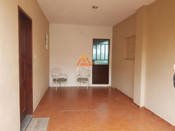 Imagem Casa com 4 Quartos à Venda, 187 m²