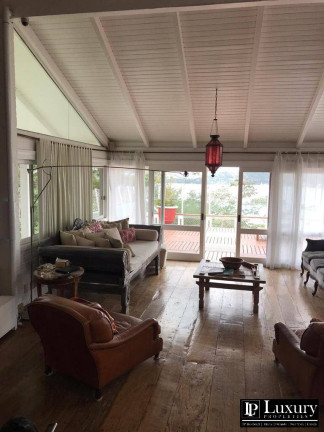 Imagem Casa com 5 Quartos à Venda,  em Lagoa Da Conceição - Florianópolis