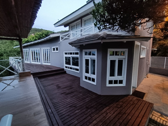 Imagem Imóvel com 3 Quartos à Venda, 350 m² em Praia Da Silveira - Garopaba