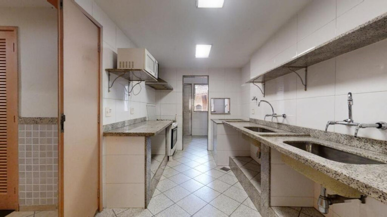 Imagem Imóvel com 3 Quartos à Venda, 130 m² em Flamengo - Rio De Janeiro Imagem Imóvel com 3 Quartos à Venda, 130 m² em Flamengo - Rio De Janeiro