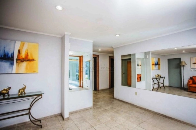 Imagem Apartamento com 2 Quartos à Venda, 71 m² em Santana - Porto Alegre