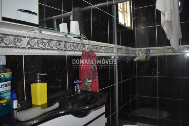 Imagem Casa com 4 Quartos à Venda, 263 m² em Região Do Toriba - Campos Do Jordão Imagem Casa com 4 Quartos à Venda, 263 m² em Região Do Toriba - Campos Do Jordão