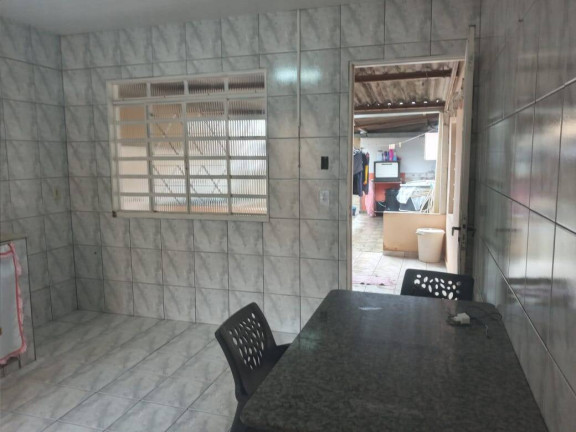 Imagem Casa com 4 Quartos à Venda, 300 m² em Guará I - Brasília Imagem Casa com 4 Quartos à Venda, 300 m² em Guará I - Brasília