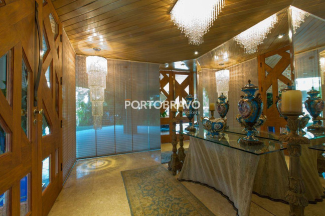 Imagem Casa com 4 Quartos à Venda, 1.055 m² em Alphaville - Barueri Imagem Casa com 4 Quartos à Venda, 1.055 m² em Alphaville - Barueri