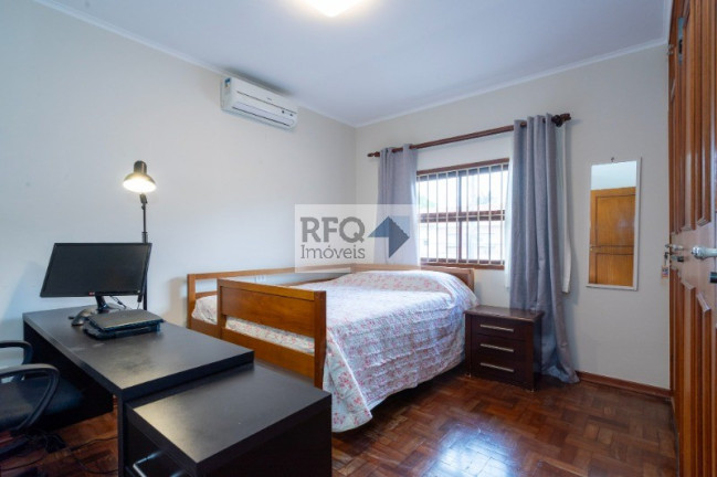 Imagem Casa com 3 Quartos à Venda, 375 m² em Planalto Paulista - São Paulo