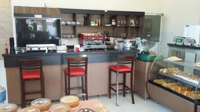 Loja à Venda, 330 m² em Jardim Garcez - Taubaté