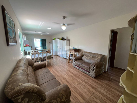 Imagem Casa com 5 Quartos à Venda, 204 m² em Rainha Do Mar - Itapoá Imagem Casa com 5 Quartos à Venda, 204 m² em Rainha Do Mar - Itapoá