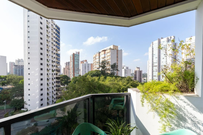 Imagem Imóvel com 4 Quartos à Venda, 255 m² em Campo Belo - São Paulo