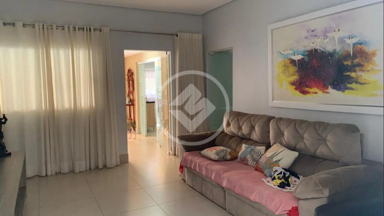Imagem Casa com 3 Quartos à Venda, 247 m² em Setor Coimbra - Goiânia Imagem Casa com 3 Quartos à Venda, 247 m² em Setor Coimbra - Goiânia