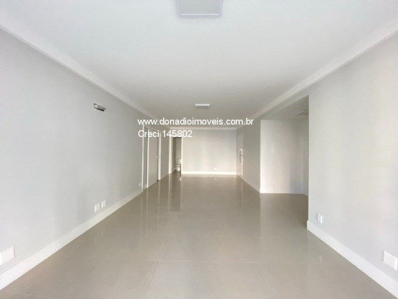 Imagem Apartamento com 3 Quartos à Venda, 139 m² em Centro - Florianópolis Imagem Apartamento com 3 Quartos à Venda, 139 m² em Centro - Florianópolis