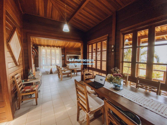 Imagem Casa com 5 Quartos à Venda, 480 m² em Enseada - Ubatuba Imagem Casa com 5 Quartos à Venda, 480 m² em Enseada - Ubatuba