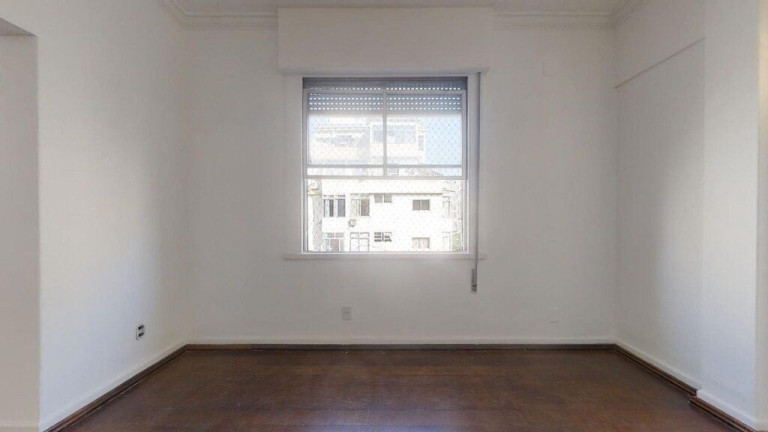 Imagem Imóvel com 2 Quartos à Venda,  em Copacabana - Rio De Janeiro
