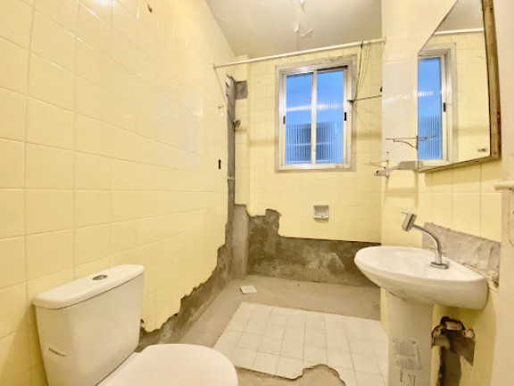 Imagem Kitnet com 1 Quarto à Venda, 37 m² em Pitangueiras - Guarujá Imagem Kitnet com 1 Quarto à Venda, 37 m² em Pitangueiras - Guarujá