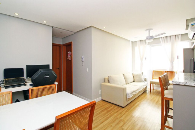 Imagem Apartamento com 2 Quartos à Venda, 52 m² em Santana - Porto Alegre