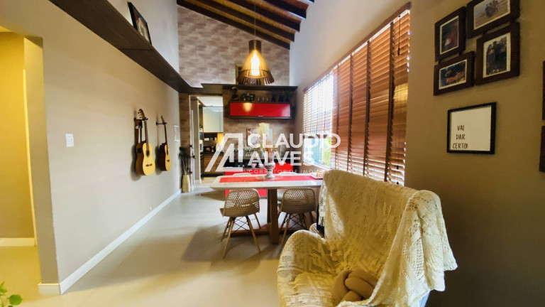 Imagem Casa de Condomínio com 3 Quartos à Venda, 200 m² em Papagaio - Feira De Santana Imagem Casa de Condomínio com 3 Quartos à Venda, 200 m² em Papagaio - Feira De Santana