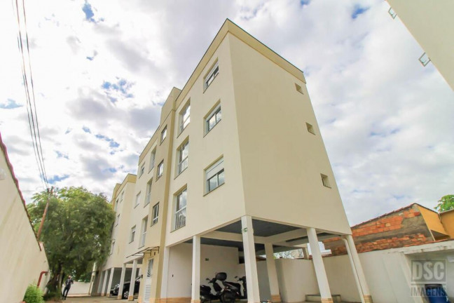 Imagem Imóvel com 1 Quarto à Venda, 44 m² em Vila Nova - Porto Alegre Imagem Imóvel com 1 Quarto à Venda, 44 m² em Vila Nova - Porto Alegre